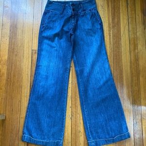 Lucky Brand wide leg high rise jeans size 6.